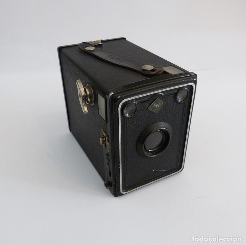 C&aacute;mara de fotos: C&aacute;mara de caj&oacute;n y rollo Agfa box - Foto 2