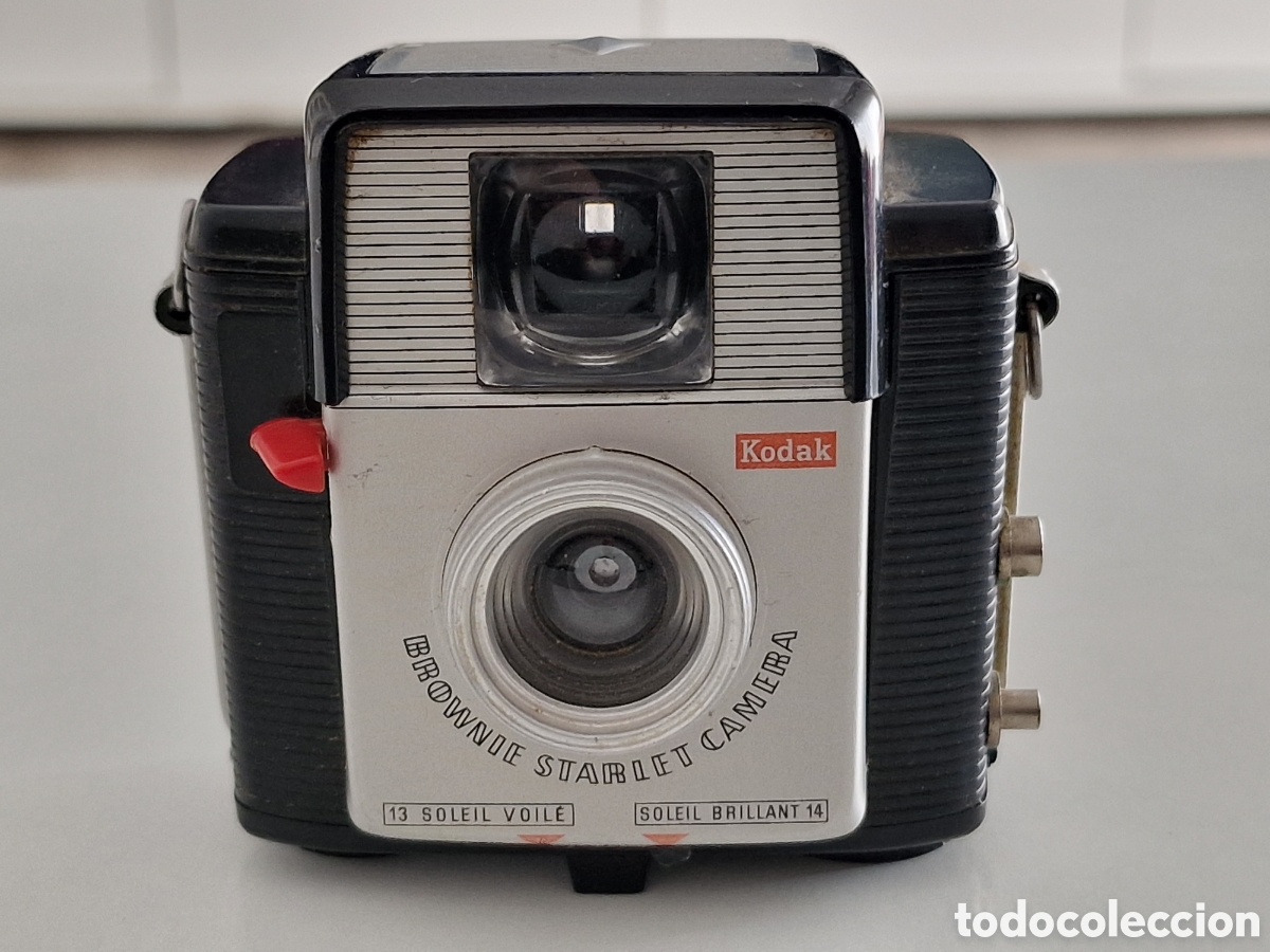 Appareil Photo Ancien Kodak Brownie STARLET II Avec Pellicule D'origine - Occasion Fonctionnel