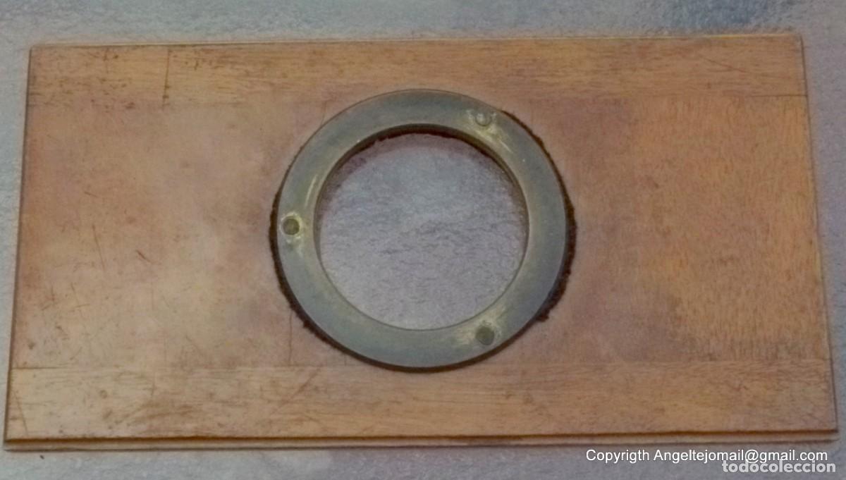 C&aacute;mara de fotos: Portaobjetivos antiguo Madera y Lat&oacute;n - Foto 3