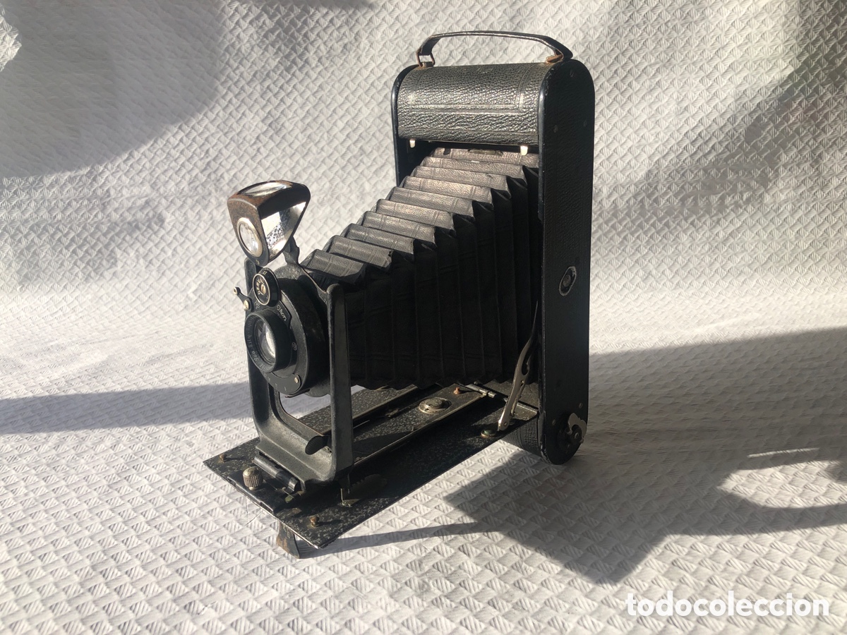 C&aacute;mara de fotos: Antigua camara de fuelle ZEISS IKON CONTESSA NETTEL