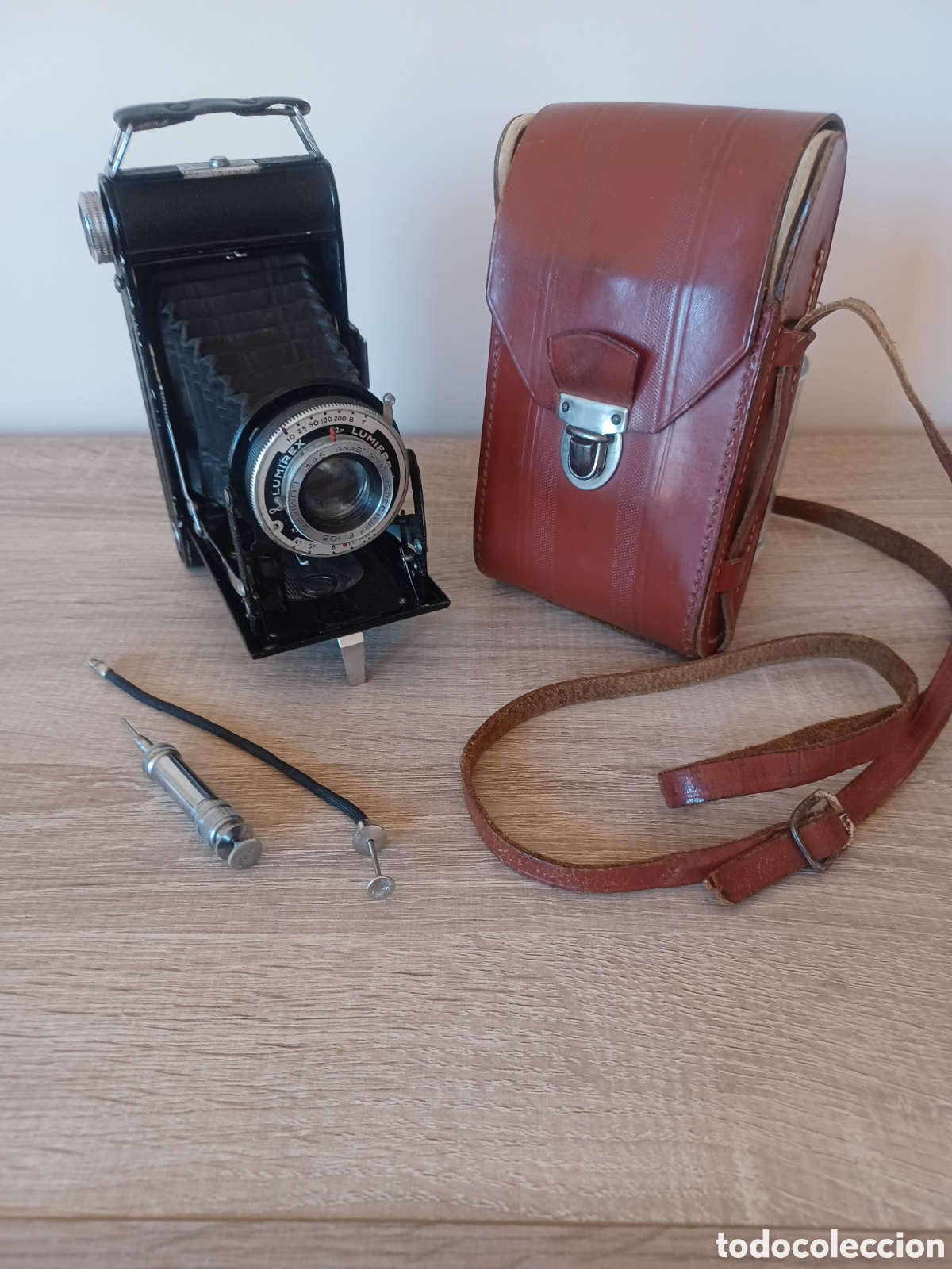 C&aacute;mara de fotos: C&Aacute;MARA FOTOGR&Aacute;FICA LUMI&Egrave;RE LUMIREX LYON &ndash; EDICI&Oacute;N ESPECIAL &Oacute;PTICA SPECTOR 4.5