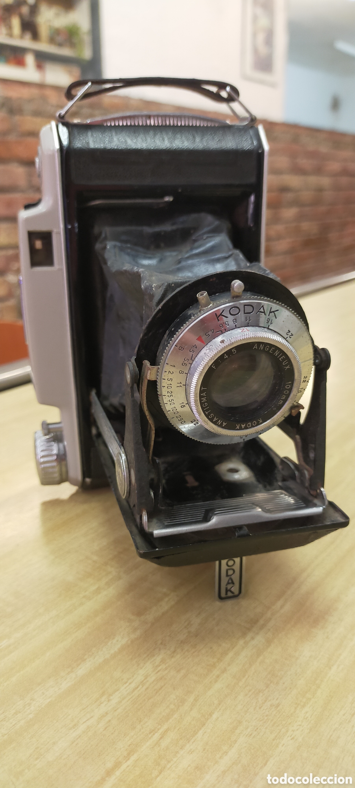 C&aacute;mara de fotos: C&aacute;mara de fuelle Kodak Angenieux