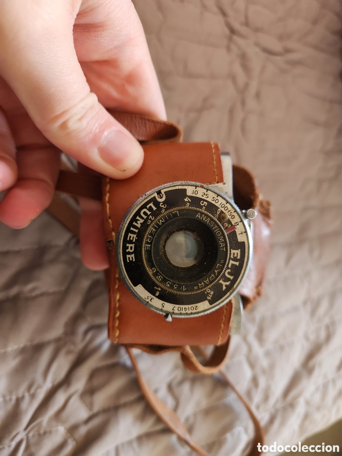 C&aacute;mara de fotos: Ancien appareil photo miniature Eljy Lumi&egrave;re Lypar avec etui cuir vintage