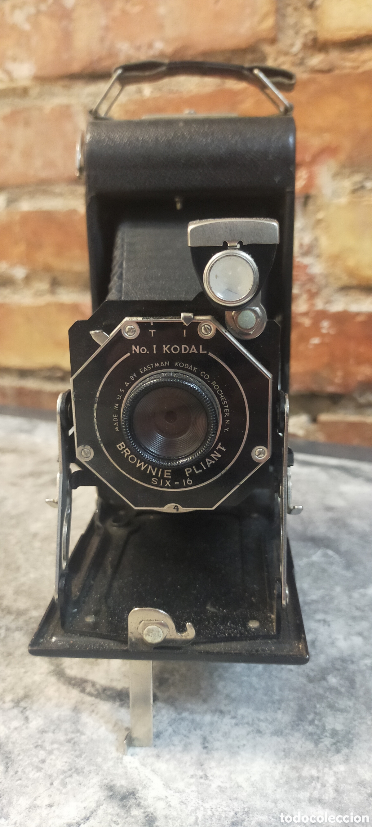 C&aacute;mara de fotos: C&aacute;mara Kodak Brownie Plaint Six-16