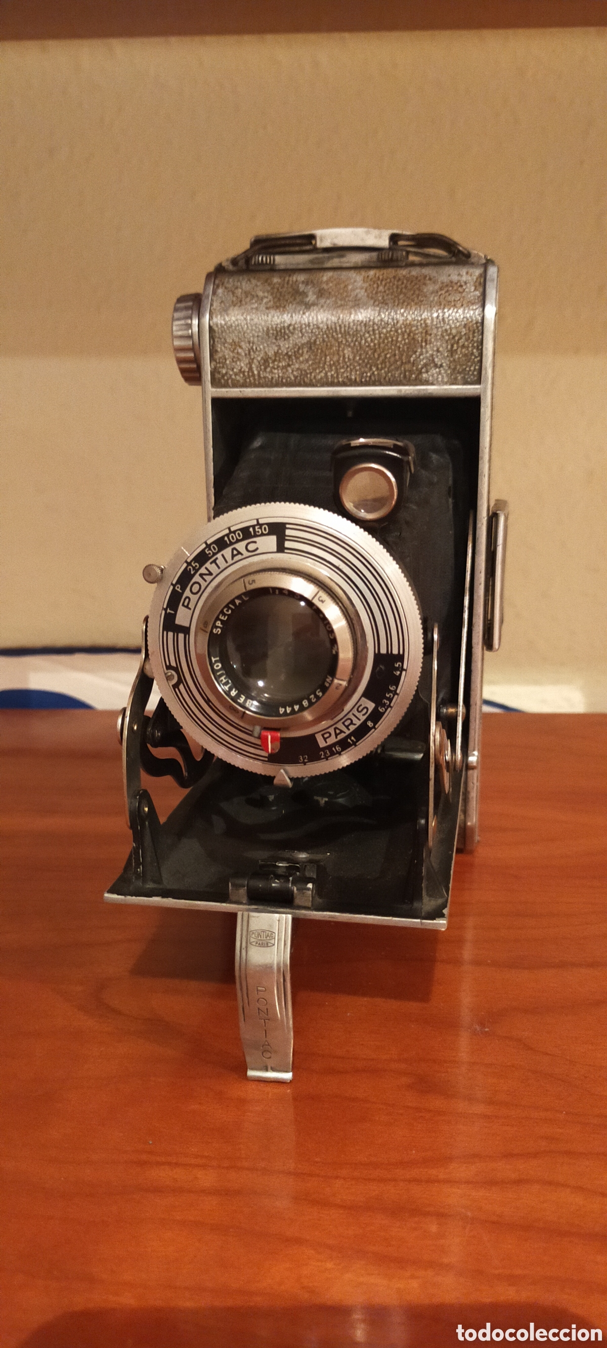 C&aacute;mara de fotos: C&aacute;mara Pontiac de fuelle vintage