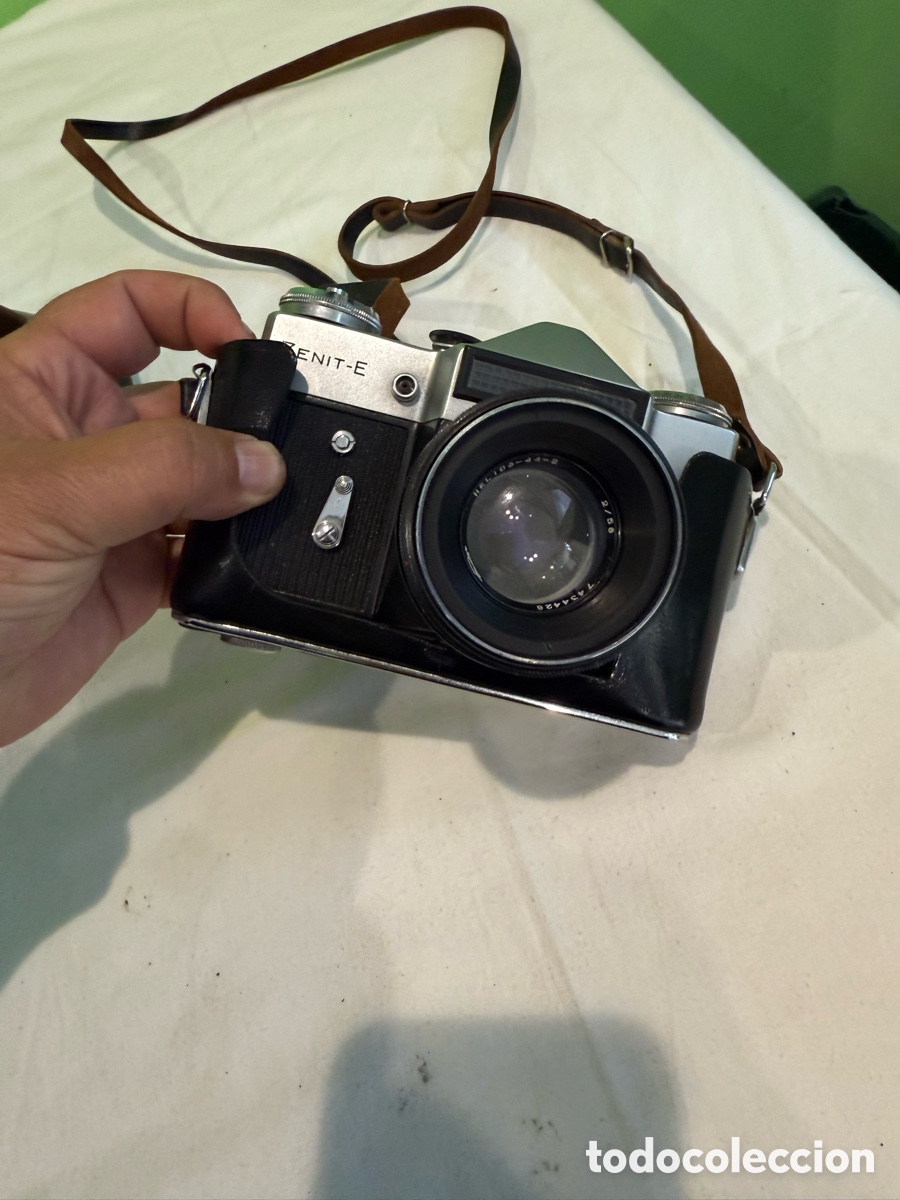 C&aacute;mara de fotos: C&aacute;mara fotogr&aacute;fica anal&oacute;gica Zenit E Made in USSR con objetivo original vintage a&ntilde;os 70