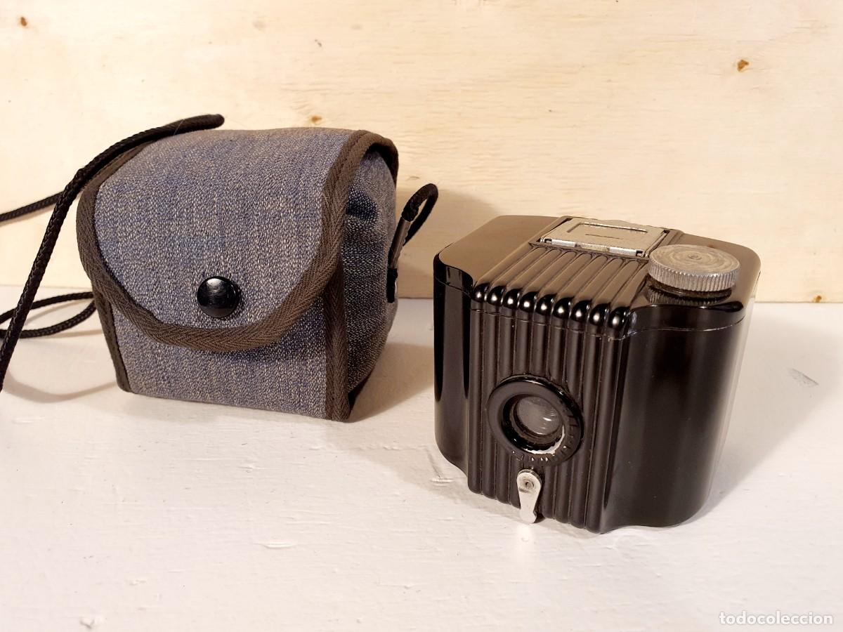 C&aacute;mara de fotos: Kodak Baby Brownie, 1934.