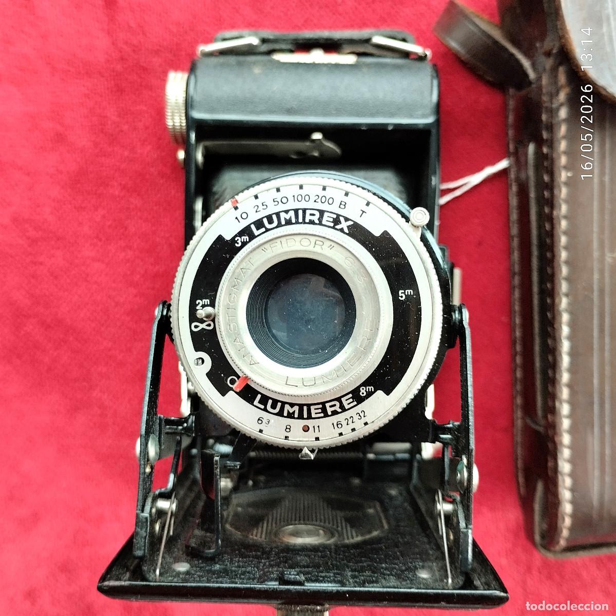 C&aacute;mara de fotos: C&Aacute;MARA DE FUELLE LUMIREX LUMIERE, CON SU FUNDA DE CUERO