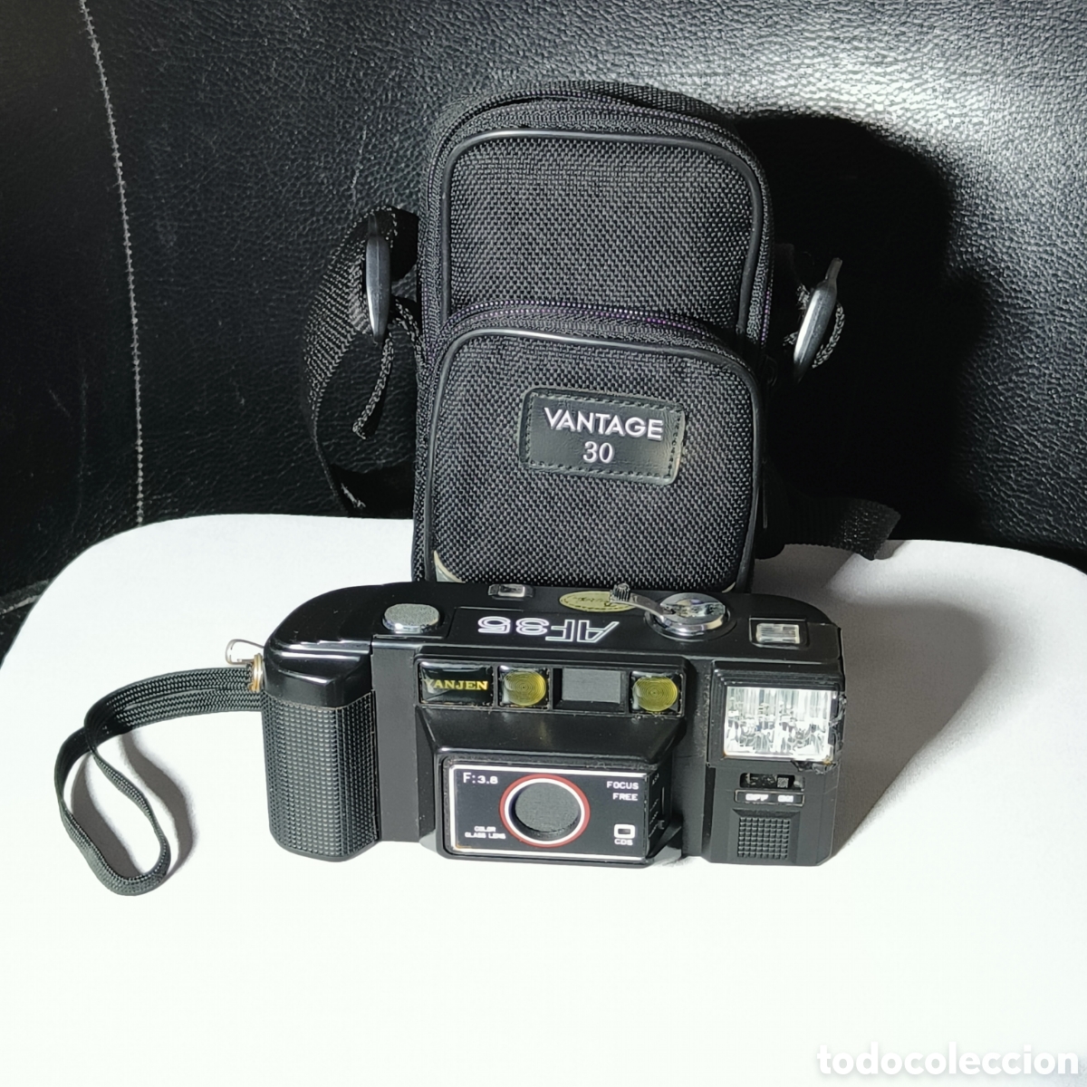 C&aacute;mara de fotos: C&aacute;mara Compacta Anal&oacute;gica AF35 Yanjen F:3.8 con Funda Vantage 30 - Para Piezas, Reparar o Atrezo