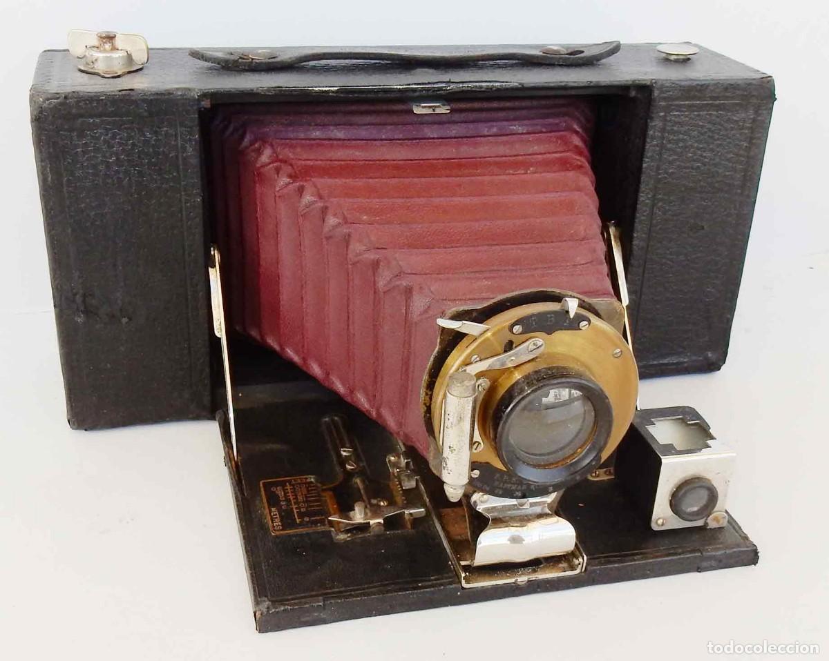 C&acirc;maras de fotos: C&aacute;mara KODAK N&ordm; 3 A Folding Brownie - fuelle rojo