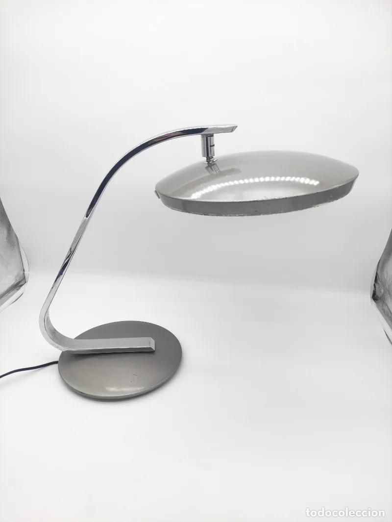 Photo camera: L&aacute;mpara Fase 520c Gris de dise&ntilde;o de los a&ntilde;os c.1970