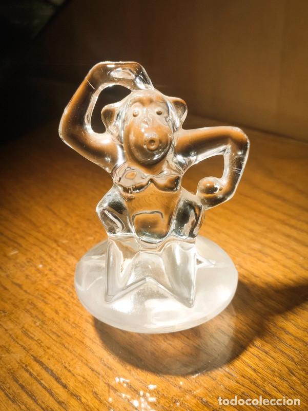 Photo camera: Figura de Orangut&aacute;n de cristal de Arques, Francia, colecci&oacute;n Circo c.1970