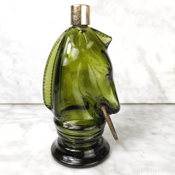 C&aacute;mara de fotos: Frasco de Loci&oacute;n de Avon Wild Country cabeza de caballo c.1970