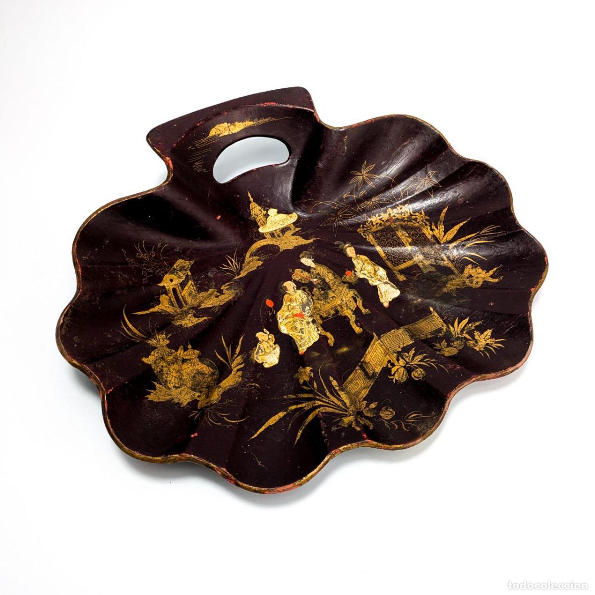 C&acirc;maras de fotos: Vaciabolsillos de papier mach&eacute; lacado Segundo Imperio Napole&oacute;n III c.1860