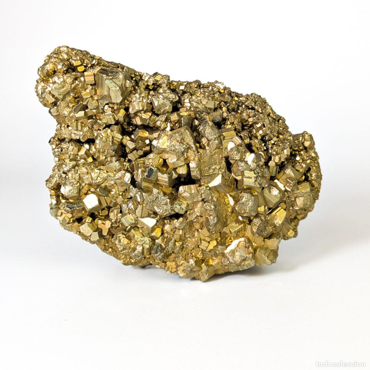 C&acirc;maras de fotos: Mineral de Pirita maclada de Huanzala, Per&uacute;