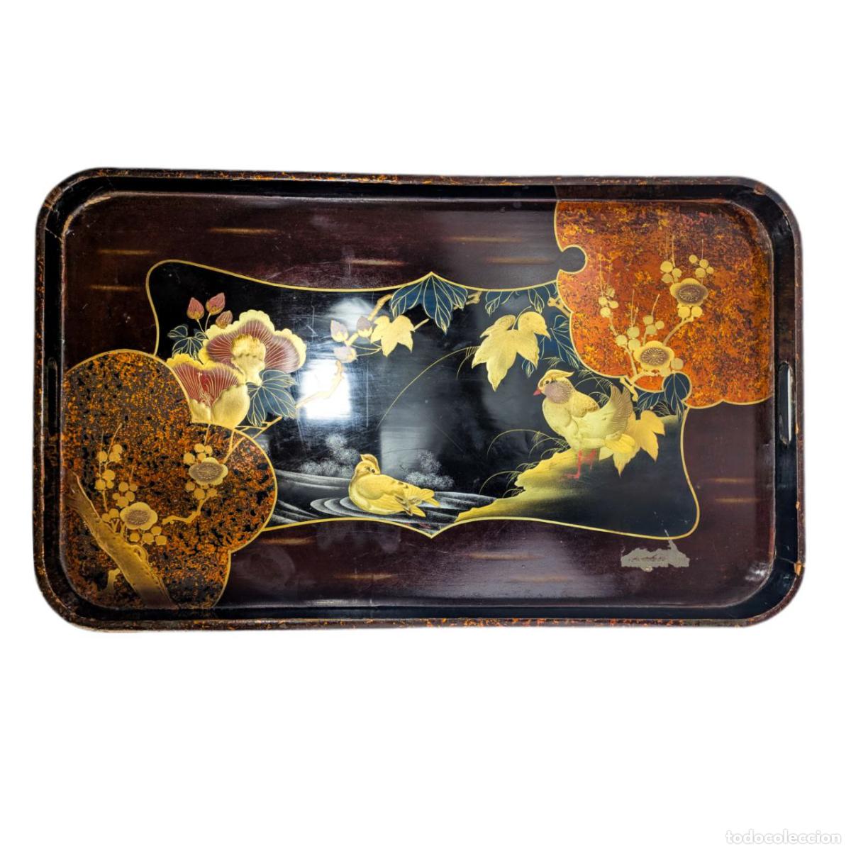 Fotokamera: Gran Bandeja de laca Japonesa Periodo Meiji (1868-1911)