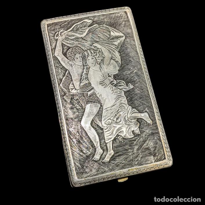 C&aacute;mara de fotos: Pitillera de Plata 170g burilada, Iran, c.1943