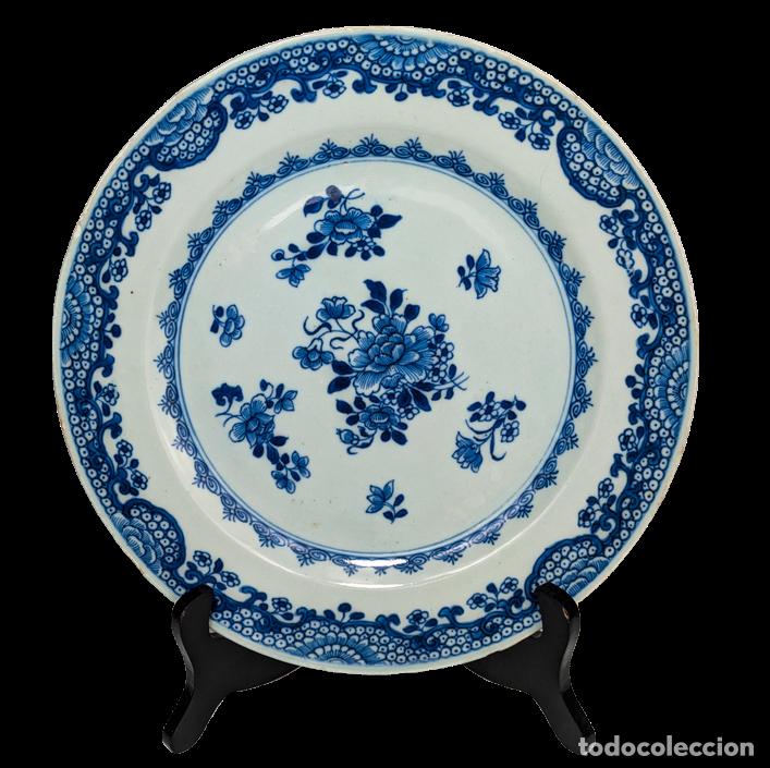 Photo camera: Plato Chino azul y blanco, Periodo Qianlong (1736-1795)