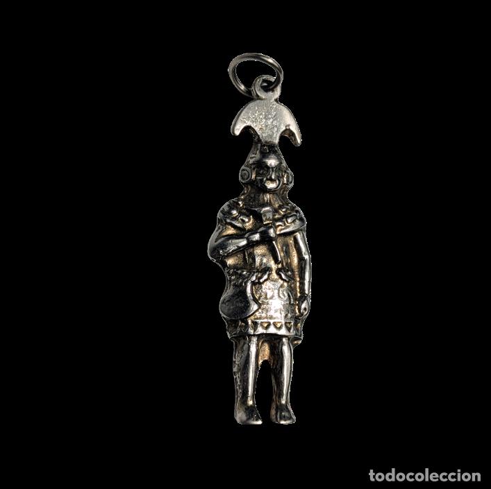 C&acirc;maras de fotos: Colgante del Se&ntilde;or de Sip&aacute;n, Cultura Moche