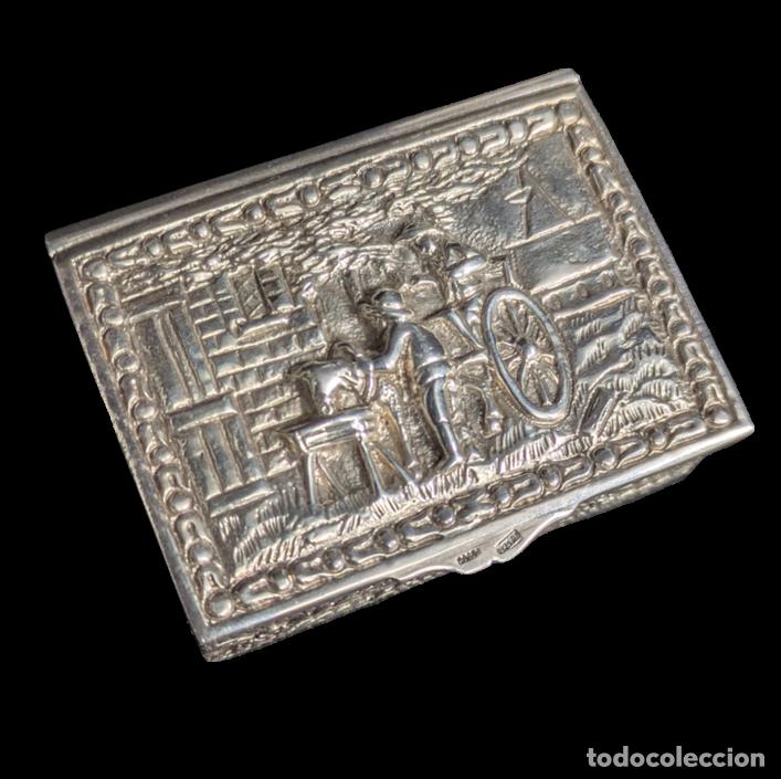 C&acirc;maras de fotos: Caja plata Espa&ntilde;ola con Vermeill escena r&uacute;stica 56g