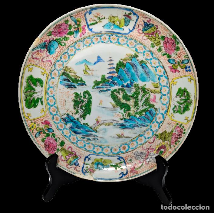 C&aacute;mara de fotos: Plato Canton&eacute;s, China, Dinast&iacute;a Qing, Periodo Daoguang (1820-1850)