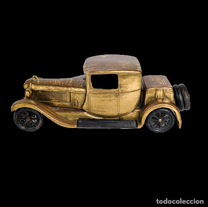 Fotokamera: Coche modelo Bugatti Tipo 44 1928, Italica c.1970