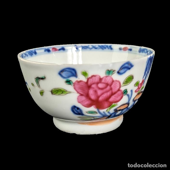 Fotokamera: Taza de t&eacute; China periodo Qianlong (1736-1795)