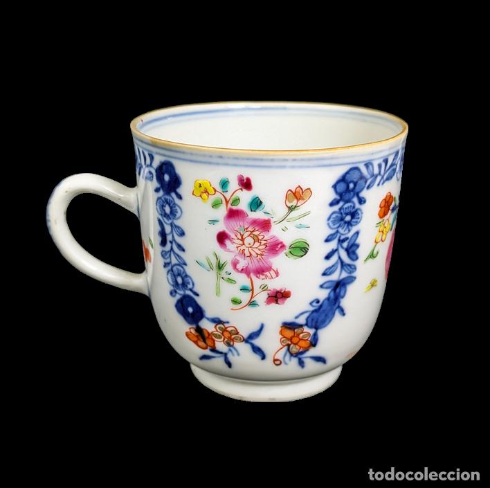 Fotokamera: Taza de t&eacute; China periodo Qianlong (1736-1795)