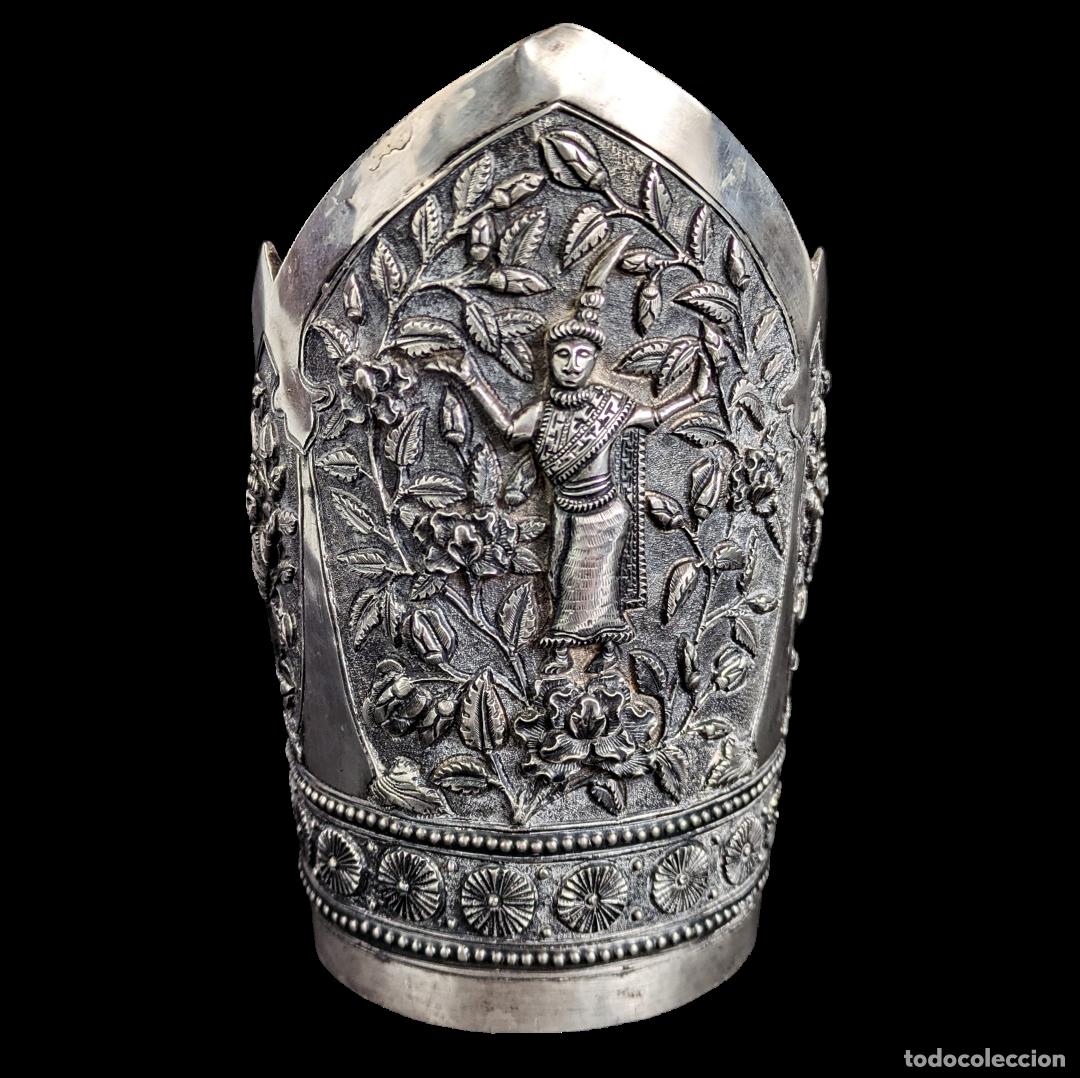 Appareil photos: Brazalete de plata repujada Siam, Tailandia c.1940 118g