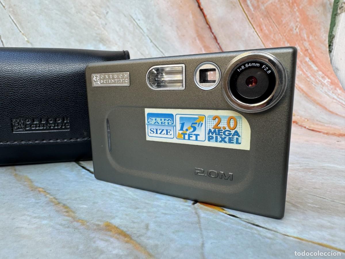 C&aacute;mara de fotos: C&aacute;mara vintage Oregon Scientific de 2,0 MP con estuche | Tecnolog&iacute;a digital retro y delgada (&eacute;poca d