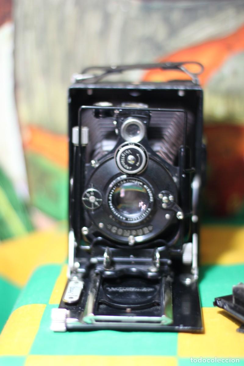 C&aacute;mara de fotos: Voigtlander Avus + funda de cuero, 3 chasis
