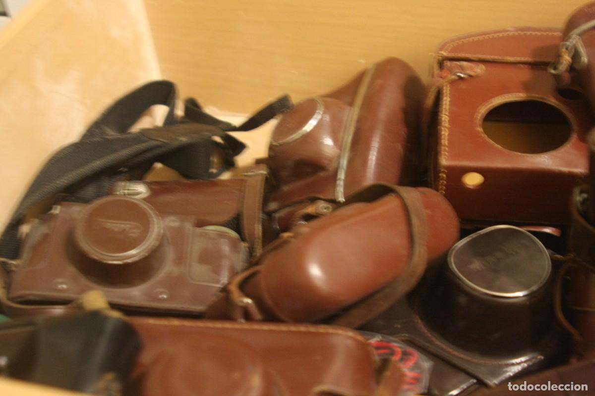 C&aacute;mara de fotos: LOTE de 34 fundas de cuero. - Foto 2