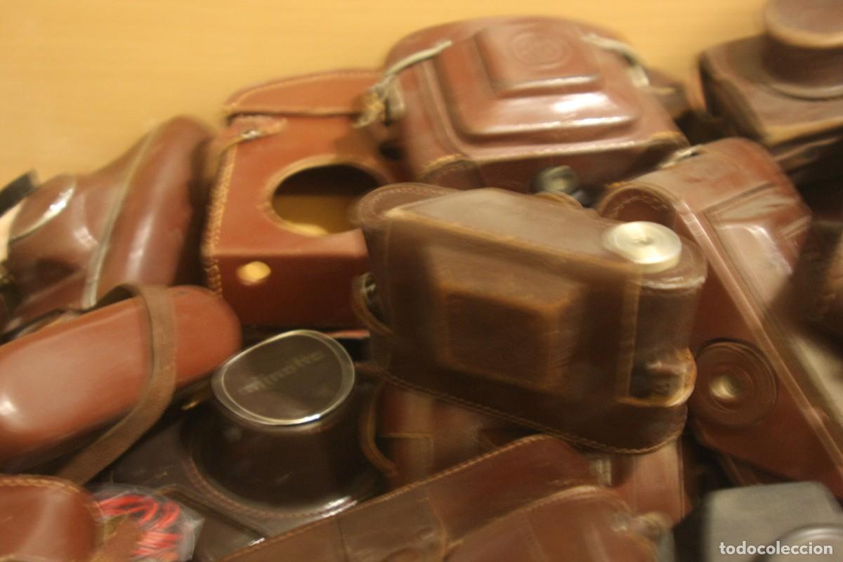 C&aacute;mara de fotos: LOTE de 34 fundas de cuero. - Foto 3