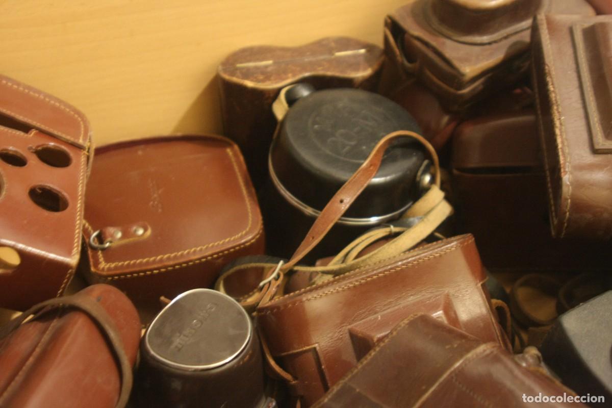 C&aacute;mara de fotos: LOTE de 34 fundas de cuero. - Foto 4