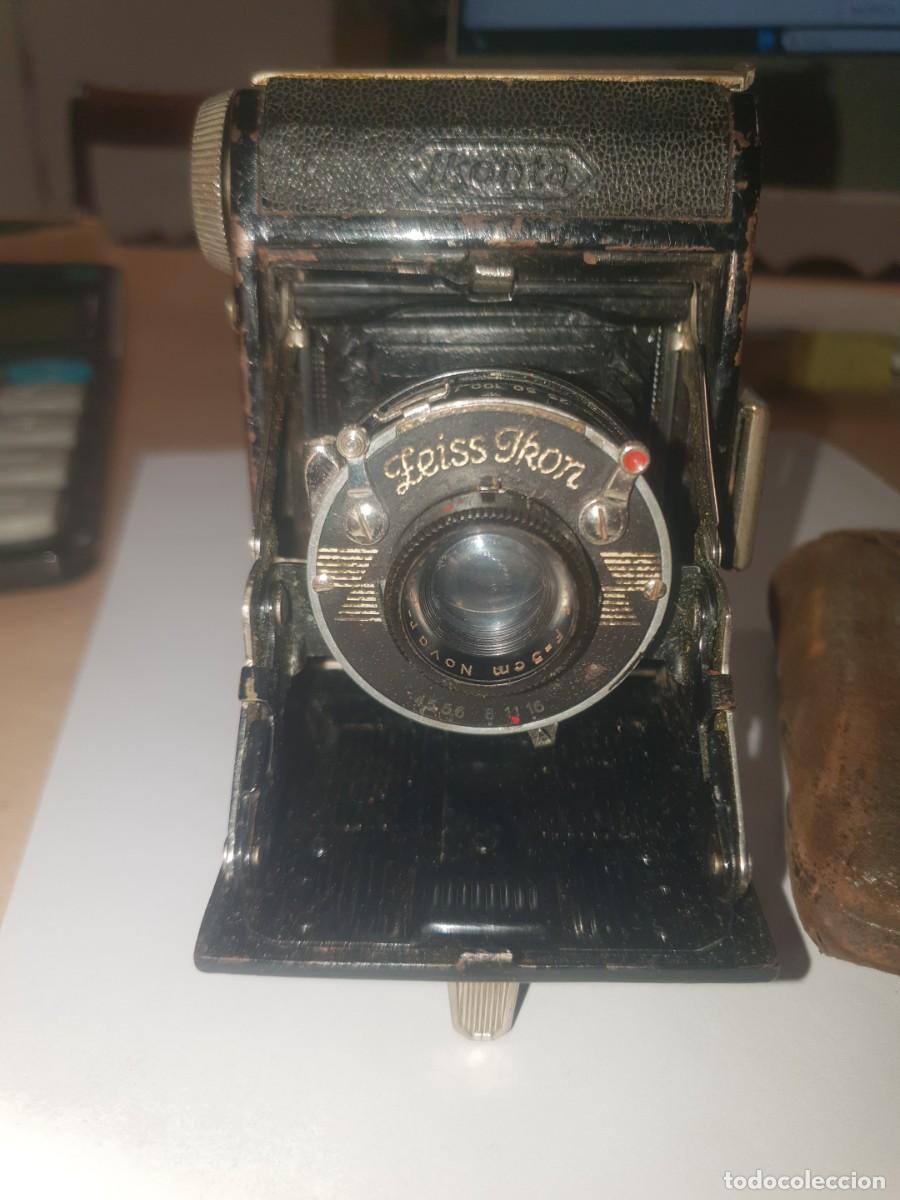 C&aacute;mara de fotos: Camara fotos fuelle ZEISS IKON peque&ntilde;a tama&ntilde;o paquete tabaco