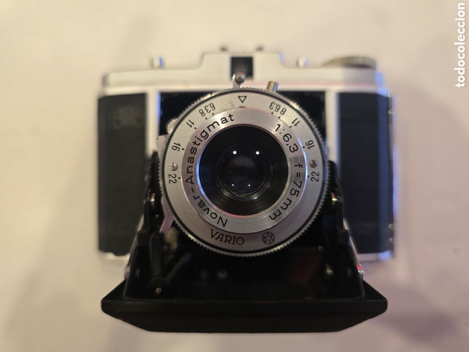 C&aacute;mara de fotos: Zeiss Ikon Nettar 6x6 &ndash; Novar-Anastigmat 75mm f/6.3