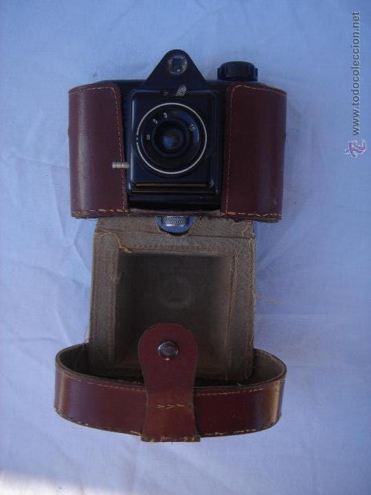 C&aacute;mara de fotos: c&aacute;mara antigua con funda marca winar - Foto 1