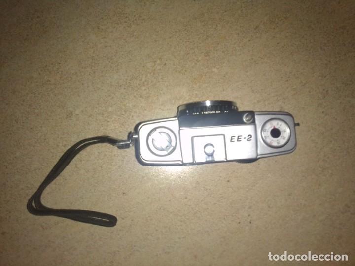 C&aacute;mara de fotos: lote Olympus Pen EE-2 y 2 flashes - Foto 3