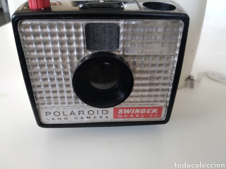 C&aacute;mara de fotos: C&aacute;mara Polaroid Swinger.Mod 20.A&ntilde;o 1966 - Foto 2