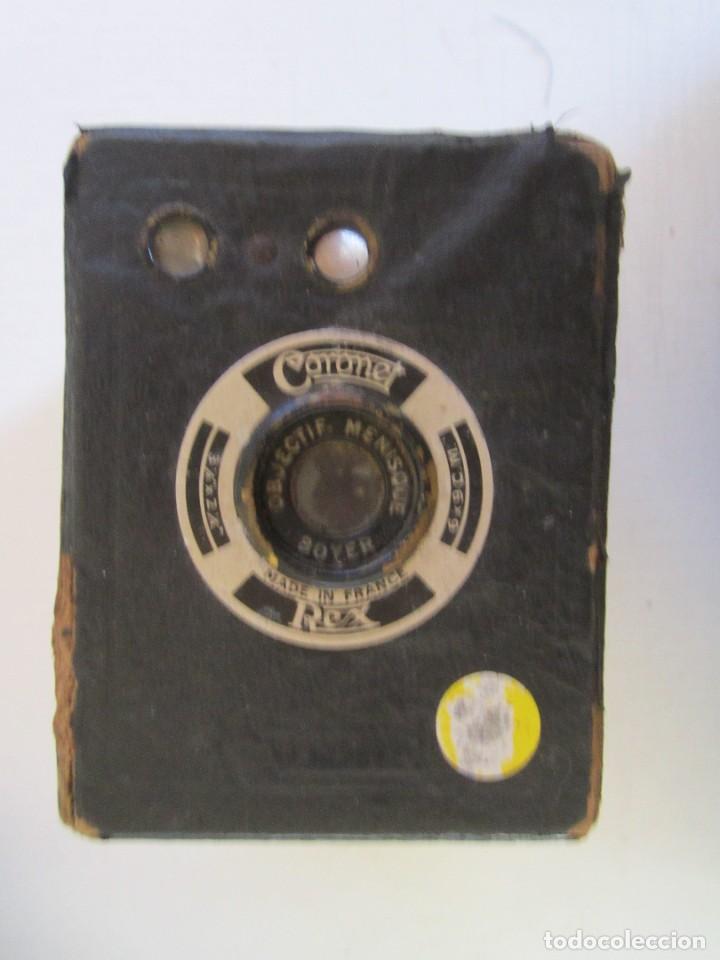 Cámaras de baquelita archivos ⋆ Camera Book Shop