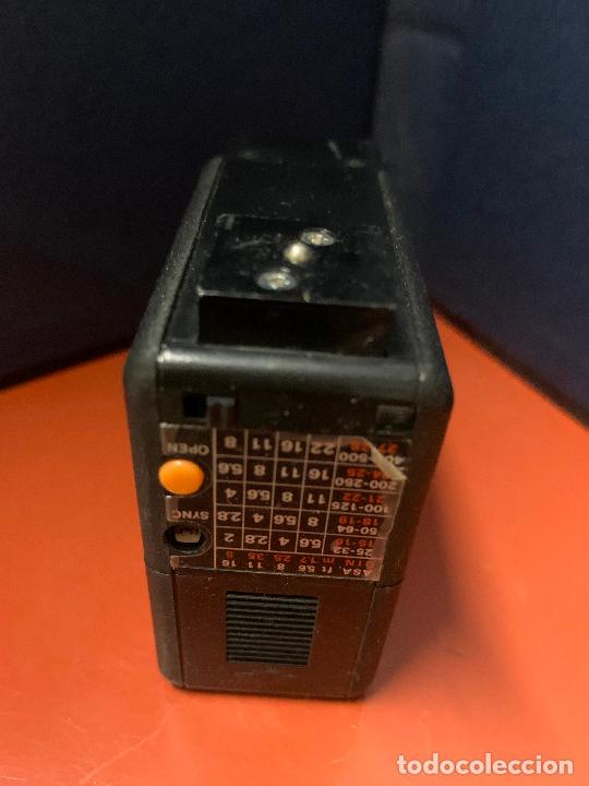 C&aacute;mara de fotos: Antiguo Flash Soltron 133 Solidstate. Desconocemos si funciona... - Foto 2