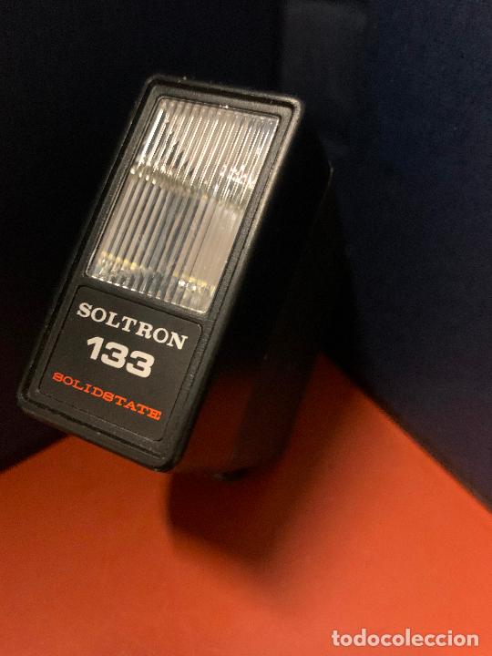 C&aacute;mara de fotos: Antiguo Flash Soltron 133 Solidstate. Desconocemos si funciona... - Foto 1