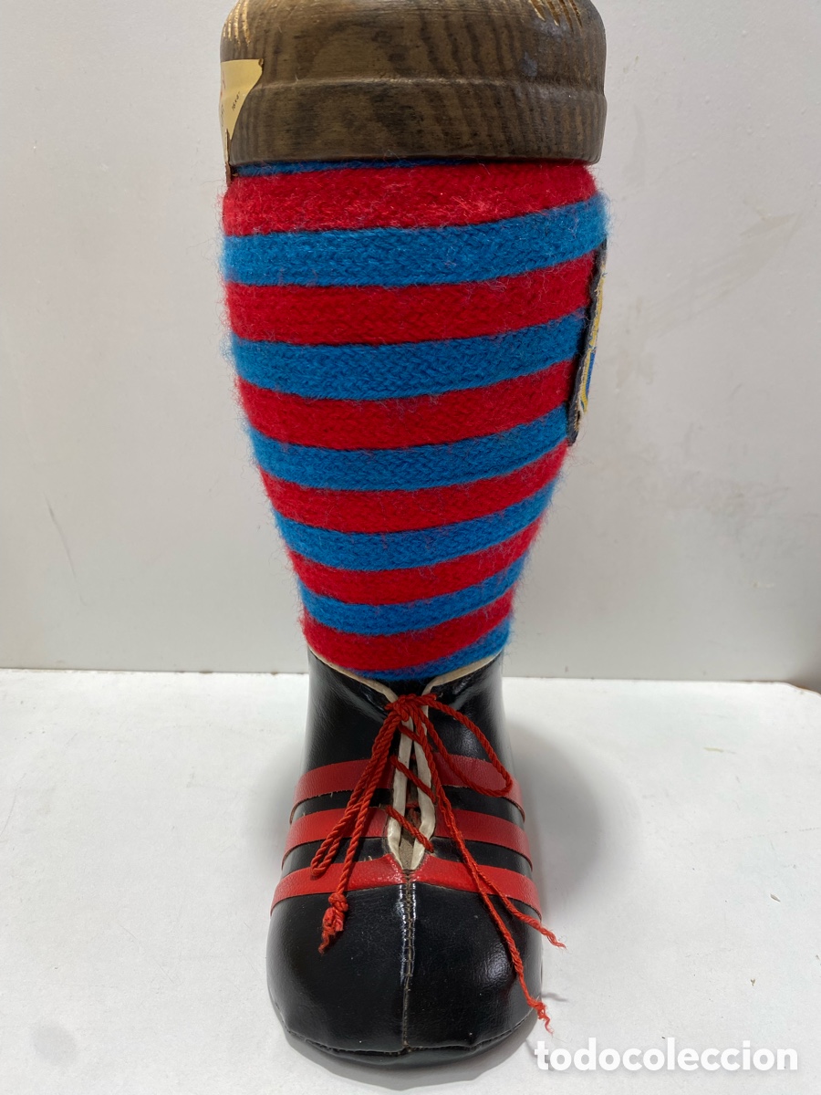 C&aacute;mara de fotos: BOTELLA ANTIGUA BOTA DE p CON ESCUDO DEL BAR&Ccedil;A - Foto 2