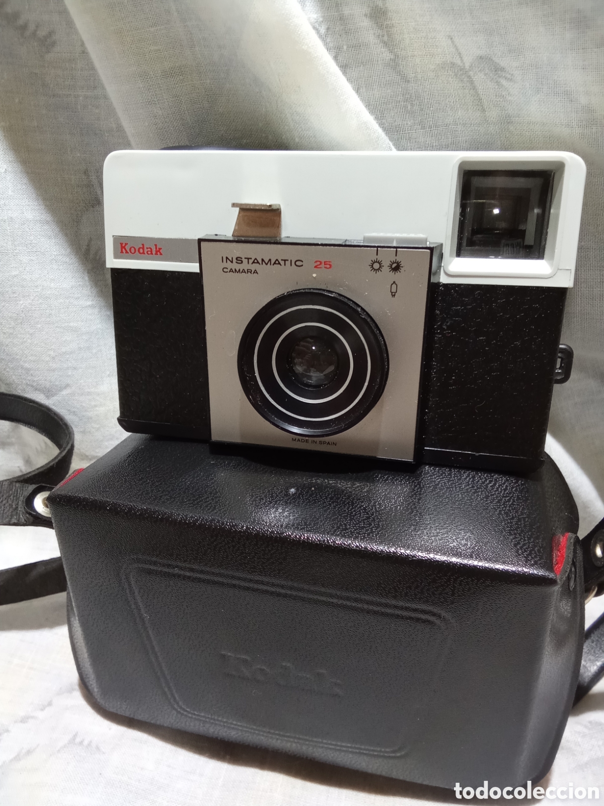 C&aacute;mara de fotos: KODAK INSTAMATIC 25 CON FUNDA - Foto 1