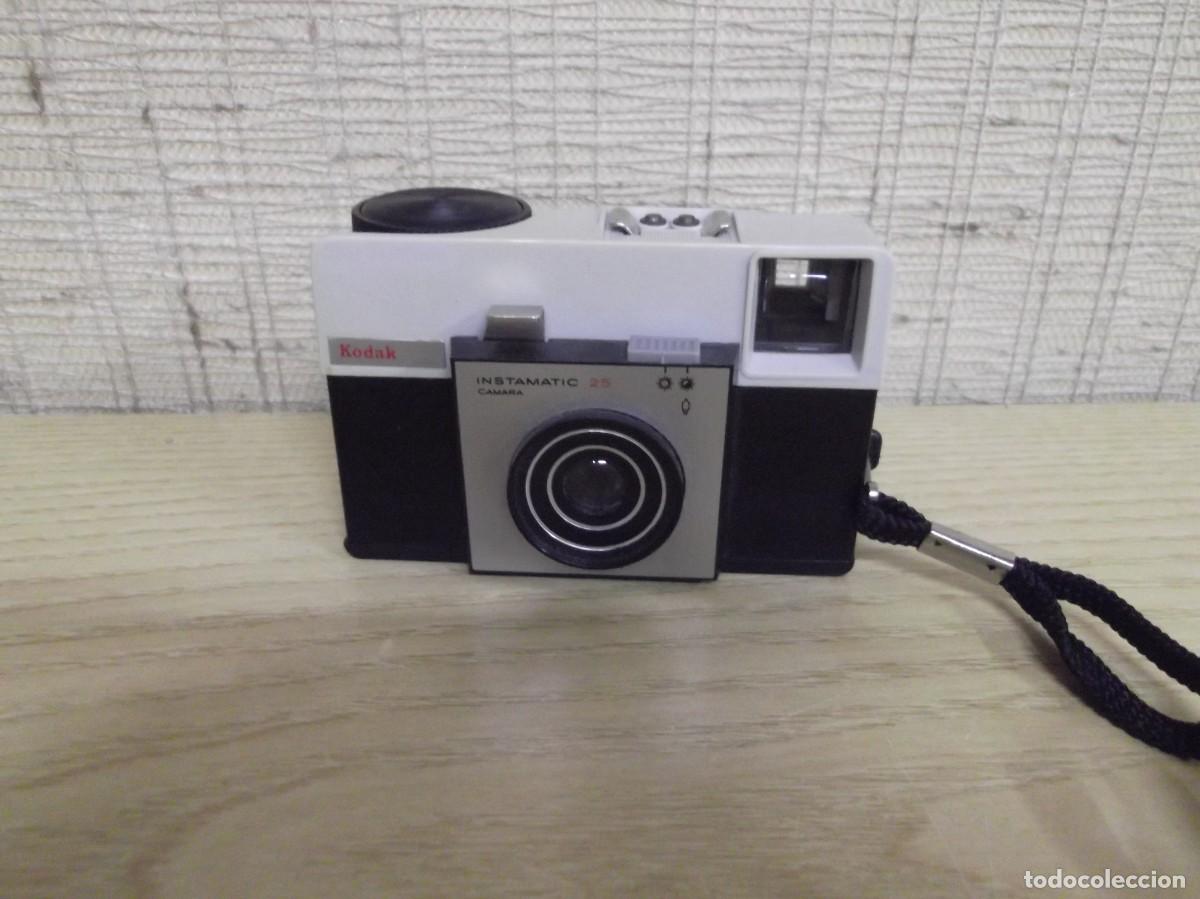 C&aacute;mara de fotos: Camara Kodak Instamatic 25 con caja. - Foto 2