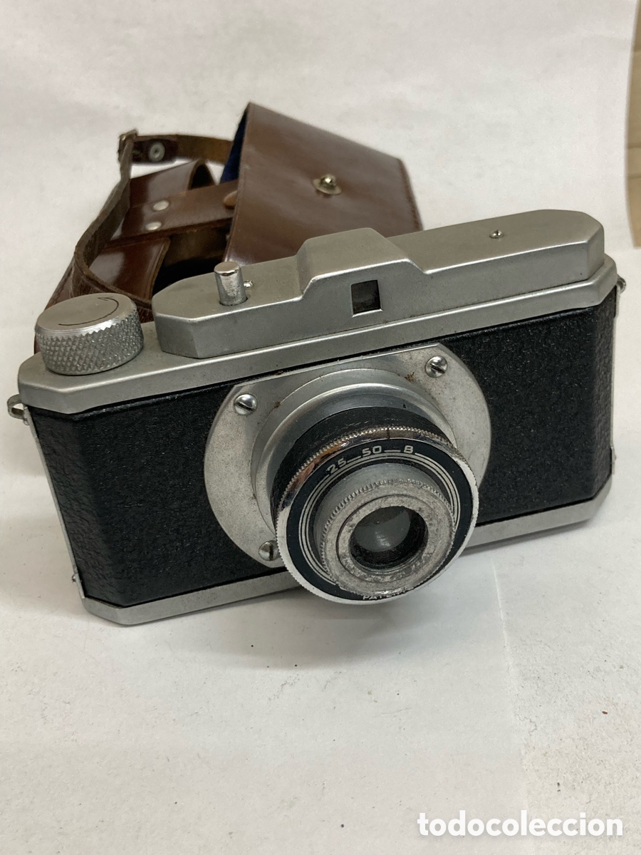 C&aacute;mara de fotos: C&aacute;mara Braun Paxette II, producida aproximadamente desde 1954