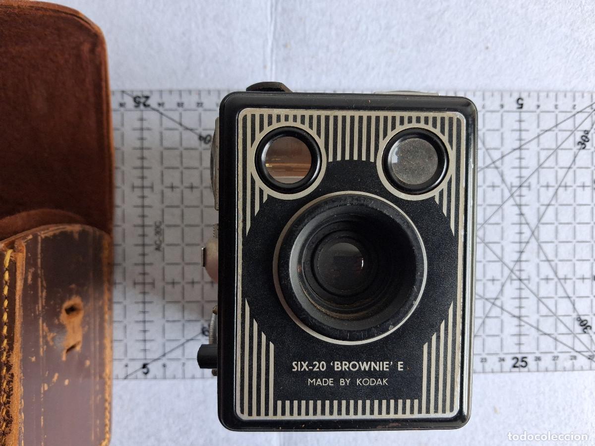 C&aacute;mara de fotos: C&aacute;mara Kodak SIX-20 BROWNIE Modelo E