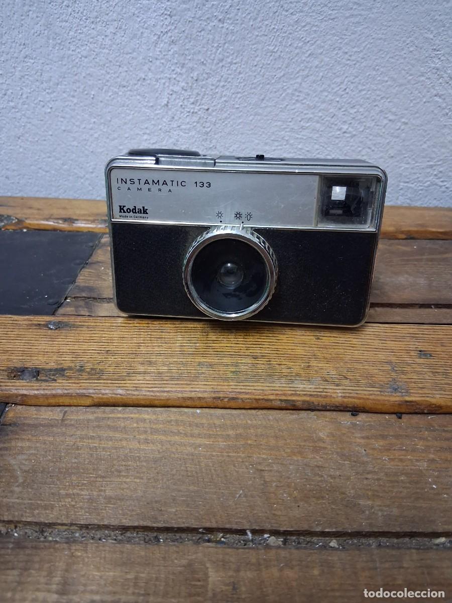 C&aacute;mara de fotos: Camara de fotos Kodak instamatic 133 Germany Alemania