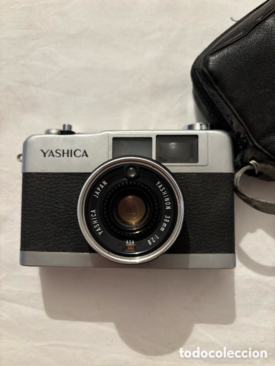 Photo camera: C&aacute;mara fotos YASHICA 35-ME con funda