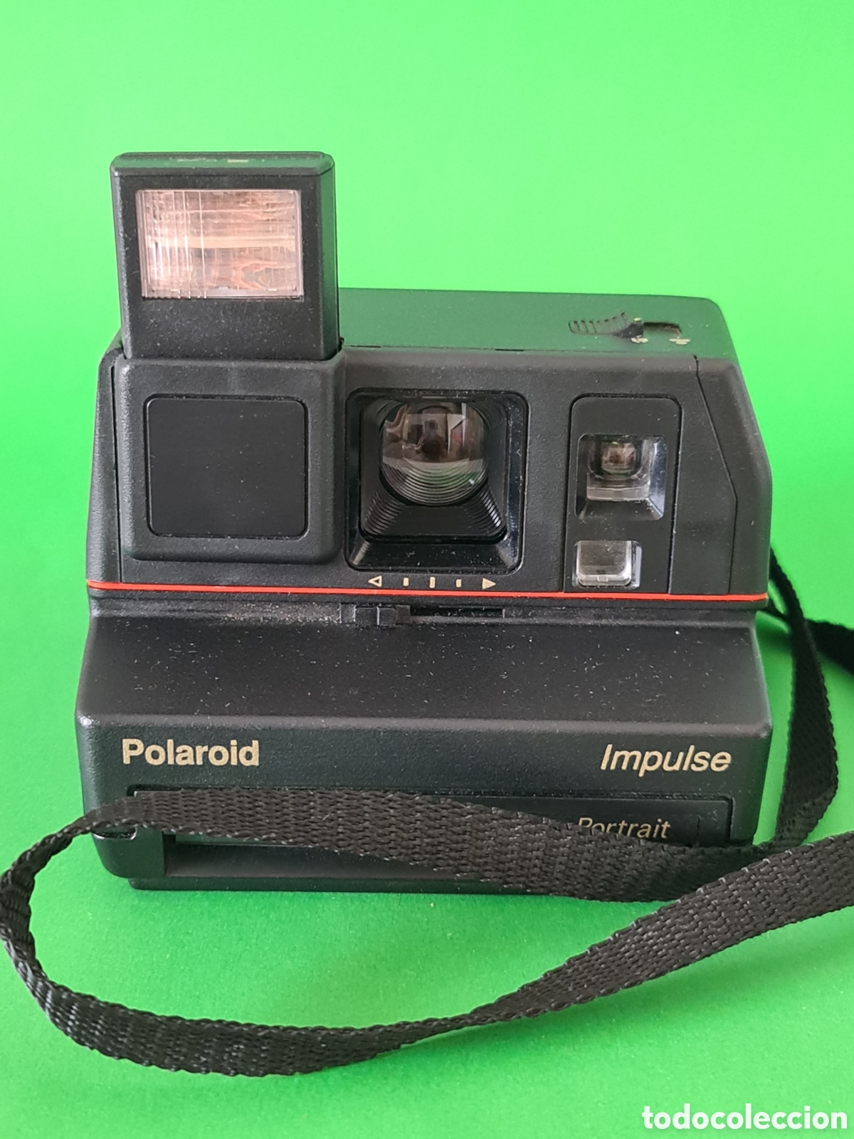 Photo camera: Camara instant&aacute;nea Polaroid Impulse Portrait.
